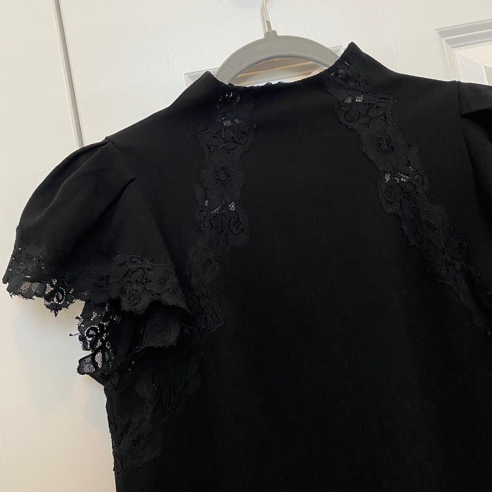 BLACK LACE DETAIL FANCY TOP - Picture 2 of 6